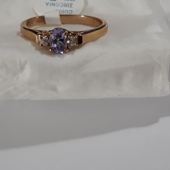 Sparkle Amethyst Cubic Zirconia Ring 18k hge New Old stock Covenant RC - Picture 3 of 16